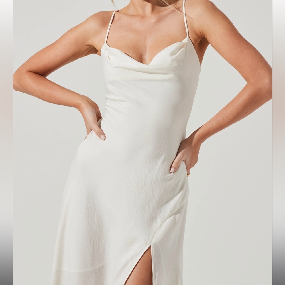ASTR the Label Gaia Midi Dress in White | Size Small